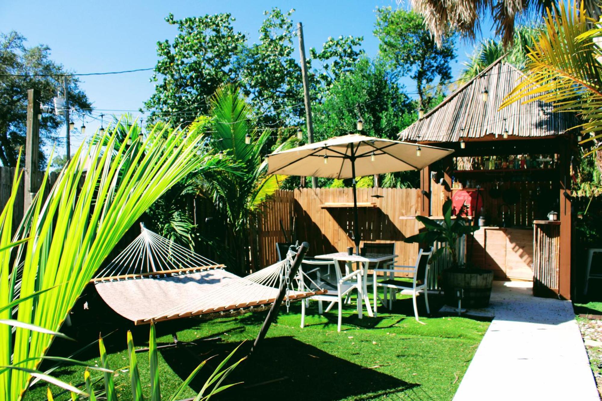 World Solo Travel'S Welcomed At St Pete Home St. Petersburg Exterior photo