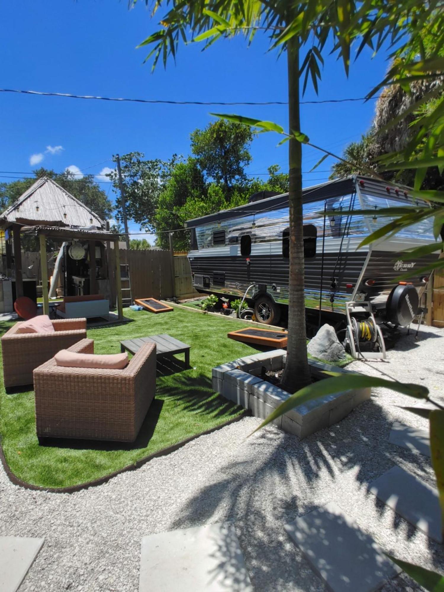 World Solo Travel'S Welcomed At St Pete Home St. Petersburg Exterior photo