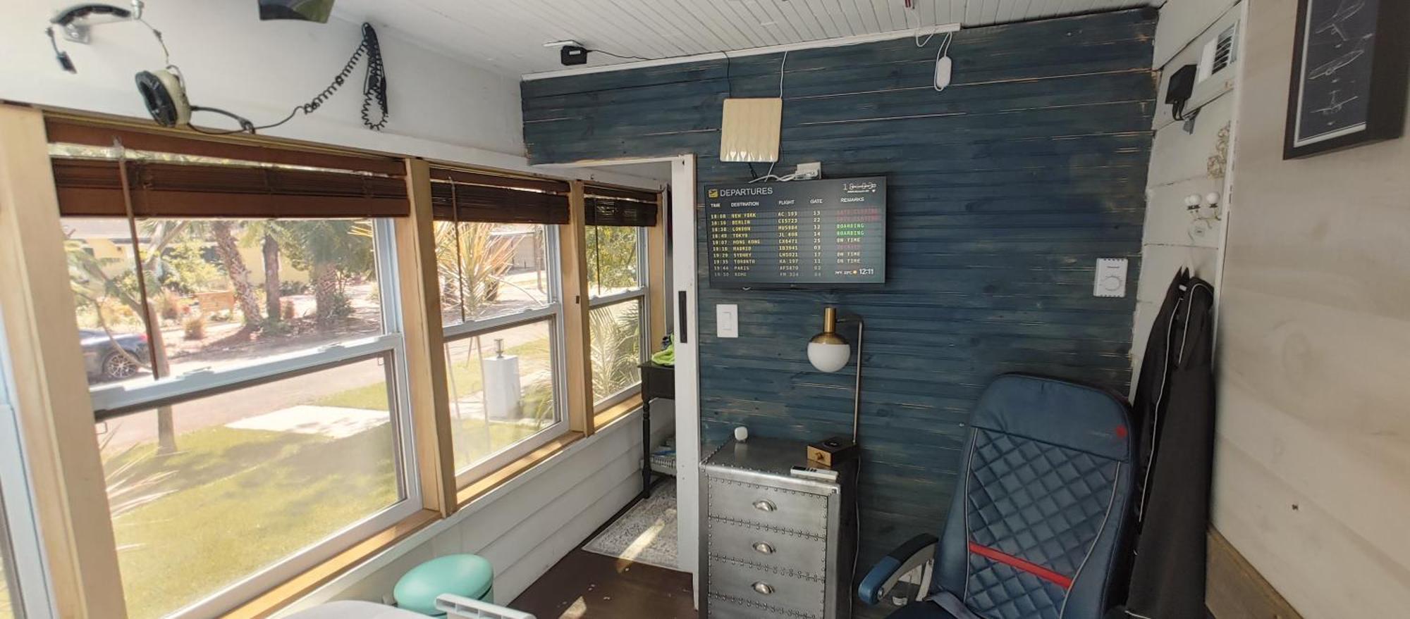 World Solo Travel'S Welcomed At St Pete Home St. Petersburg Exterior photo