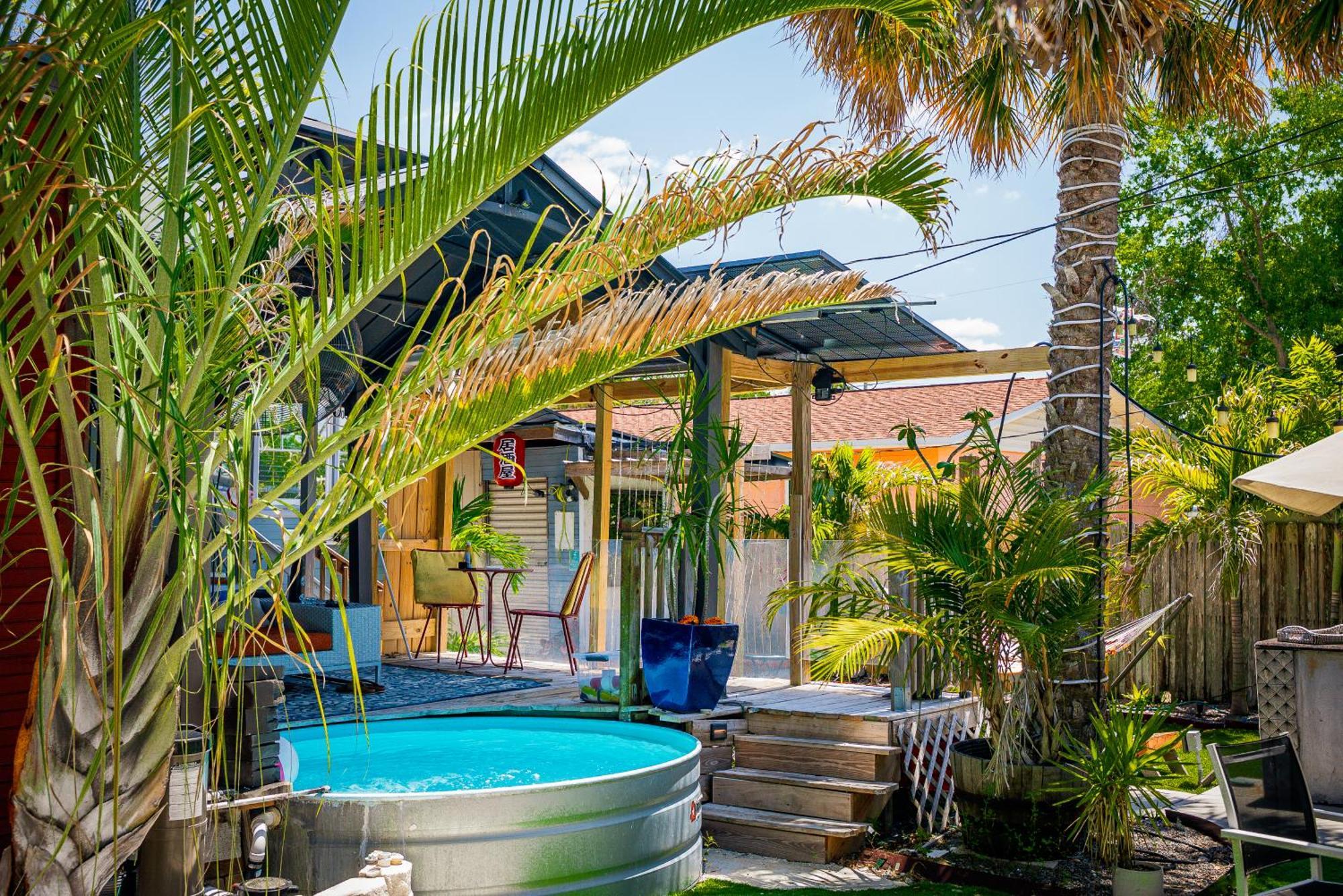 World Solo Travel'S Welcomed At St Pete Home St. Petersburg Exterior photo
